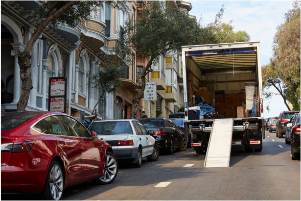 packandloadservices.com - shuttle service